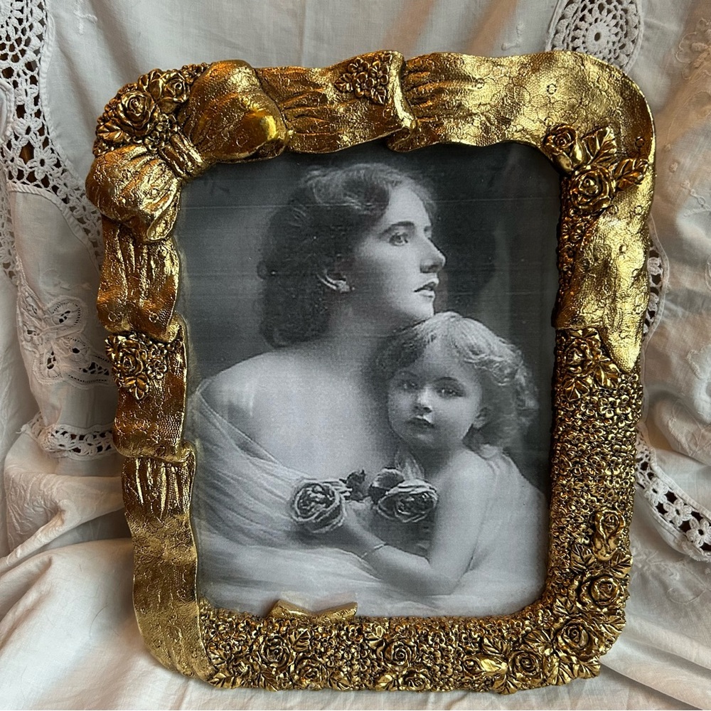 Vintage Ornate Gold Picture Frame Ribbons and Roses for 8x10 picture